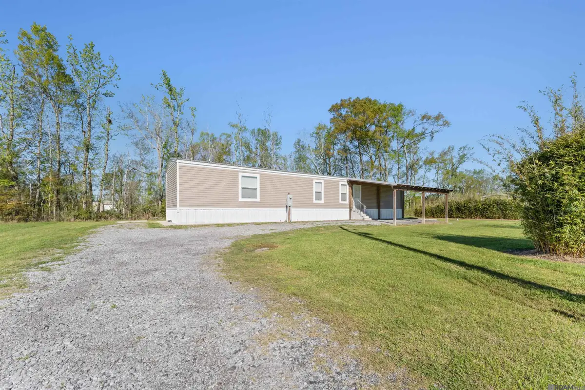12499 Hebert Rd, Gonzales, LA 70737 - #1