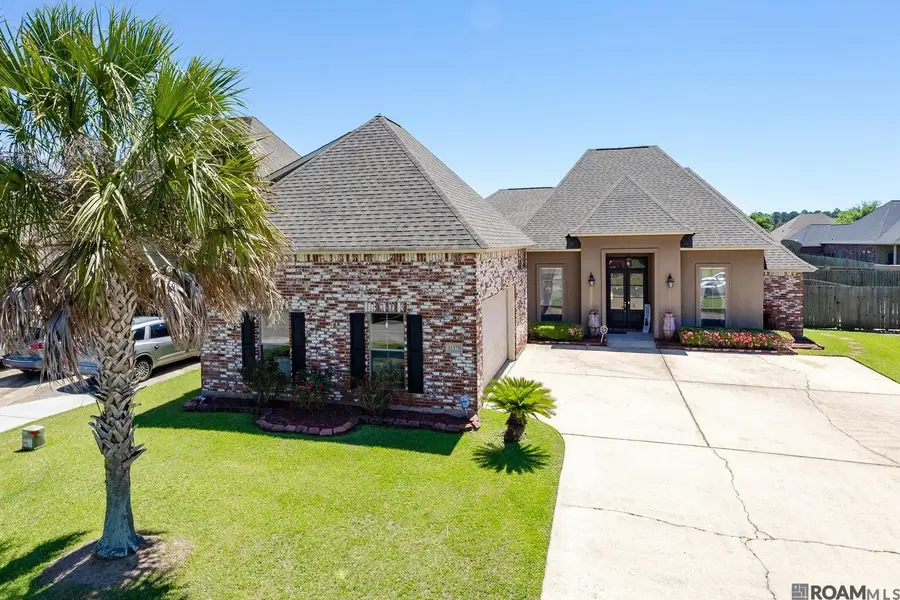 11370 Meadow View Dr, Denham Springs, LA 70726 - #2