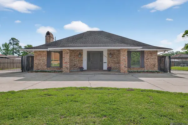 2162 Capri Dr, Baton Rouge, LA 70815