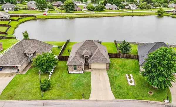 41481 Hearthstone Ave, Prairieville, LA 70769