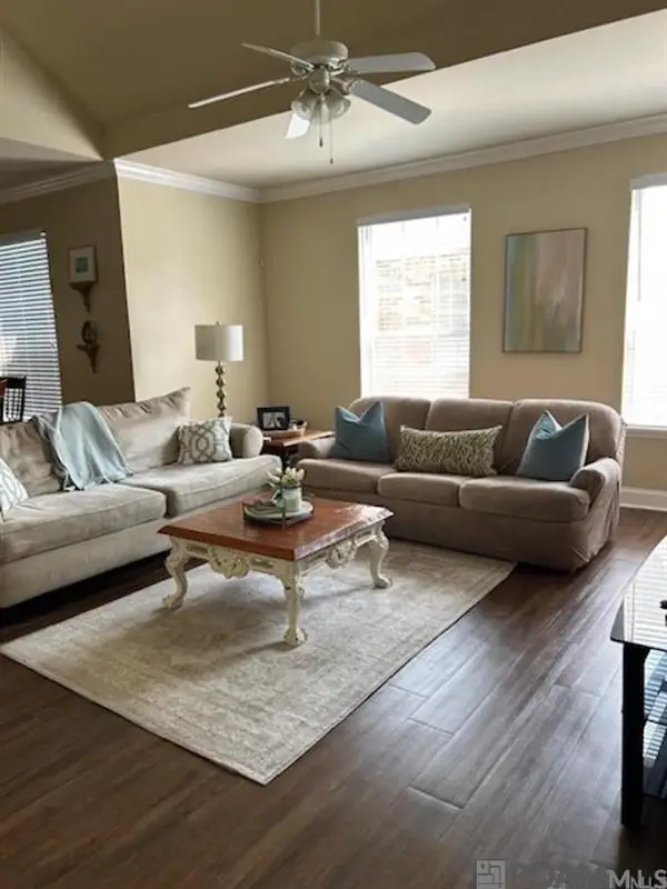 4441 Burbank Dr #1105, Baton Rouge, LA 70820