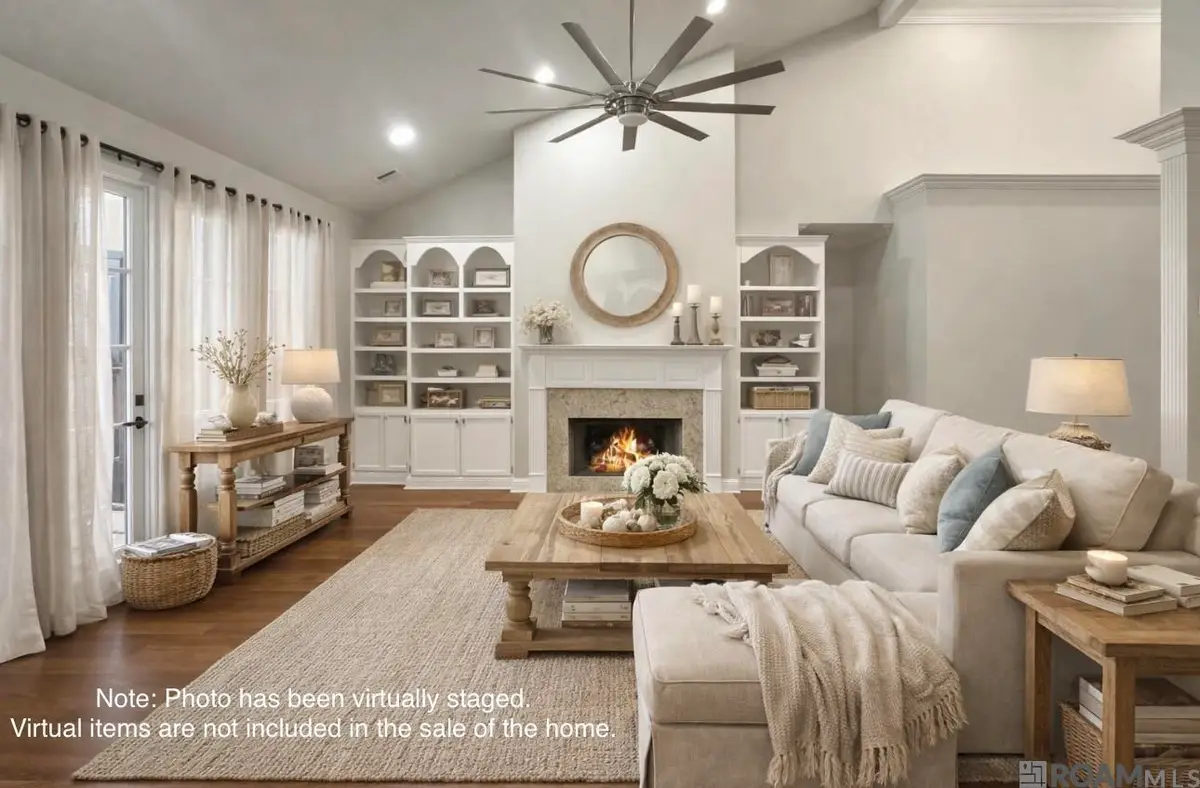 16445 Long Lake Dr, Prairieville, LA 70769 - #1