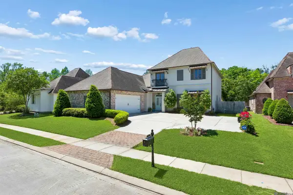 8970 Carriagewood Estates Dr, Saint George, LA 70817