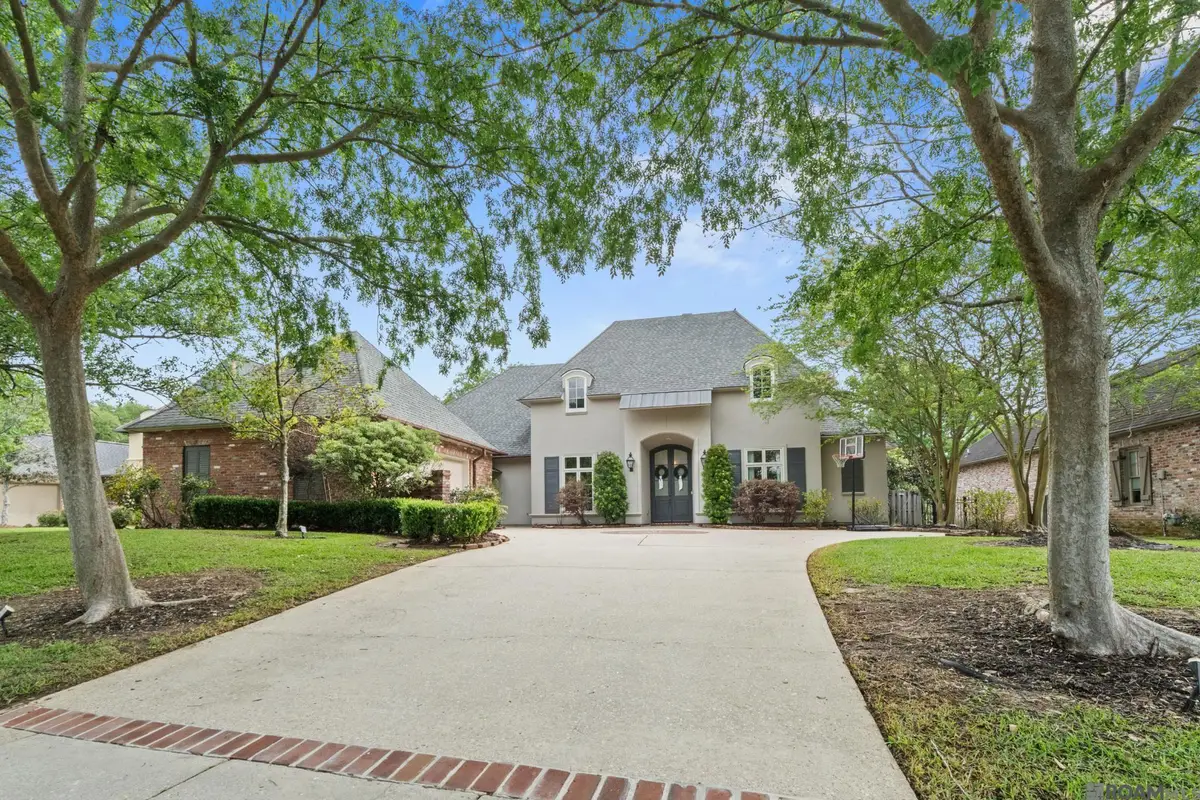 19437 Point O' Woods Ct, Baton Rouge, LA 70809 - #1