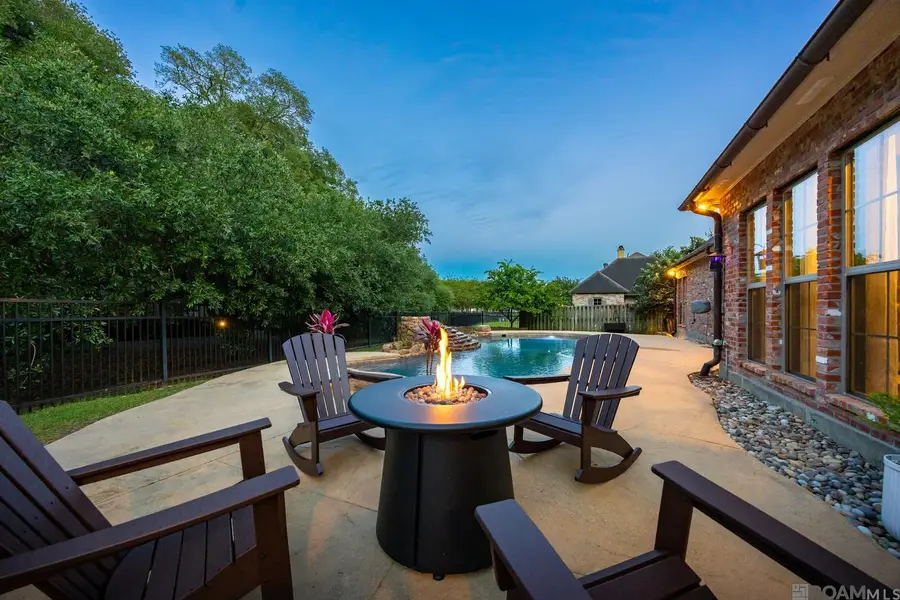 19437 Point O' Woods Ct, Baton Rouge, LA 70809 - #3
