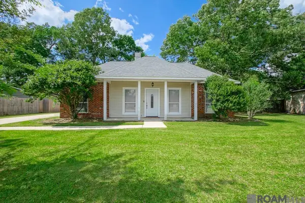 32553 Magnolia St, Denham Springs, LA 70706