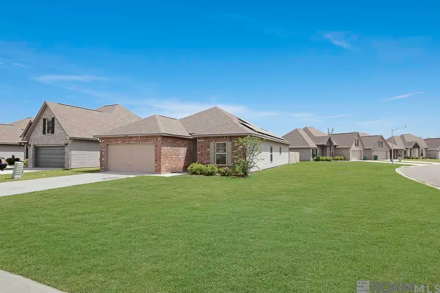 28236 Natchez Trace, Denham Springs, LA 70726 - #3