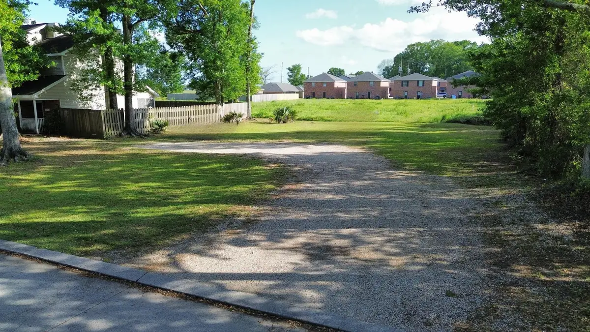 109&111 Wolfe Street, Thibodaux, LA 70301 - #1