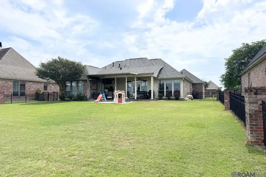 927 Fairwinds Ave, Zachary, LA 70791 - #3