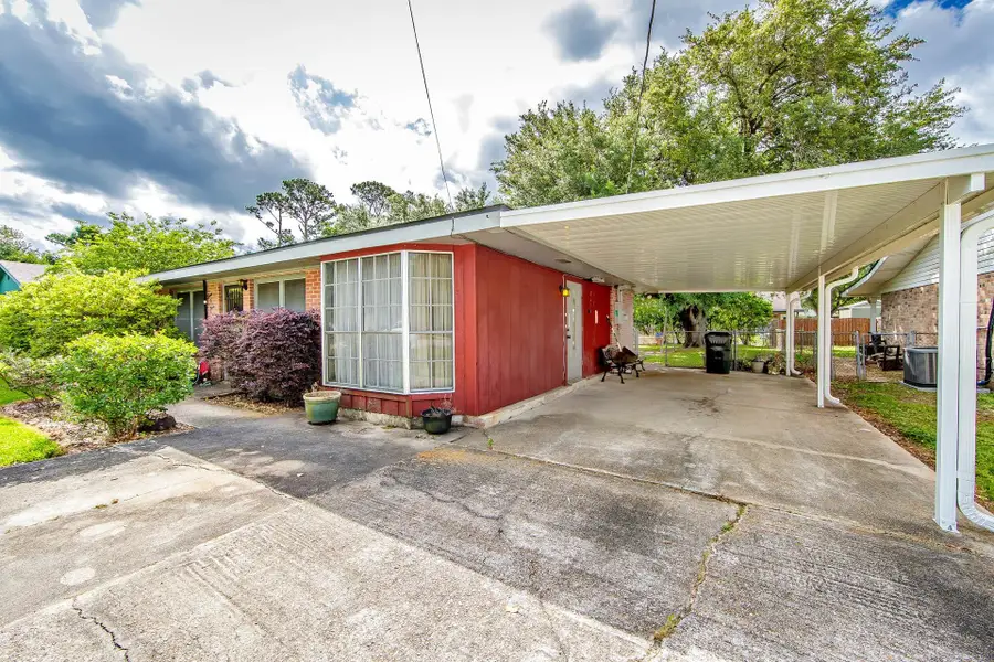 704 Collins Dr, Houma, LA 70364 - #2