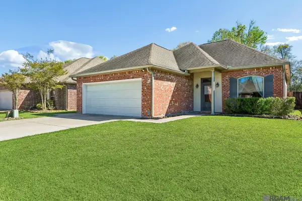 16346 Venetian Ave, Saint George, LA 70817