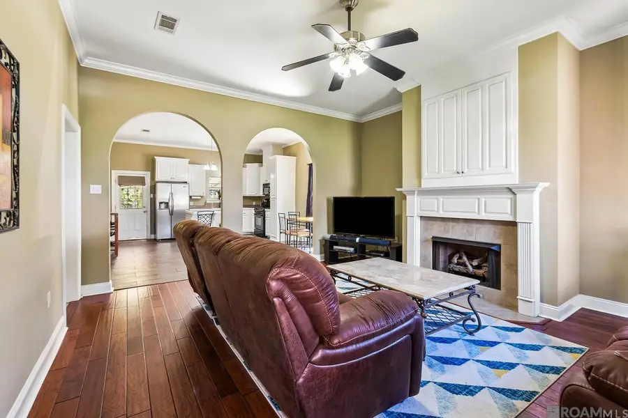 16346 Venetian Ave, Old Jefferson, LA 70817 - #3