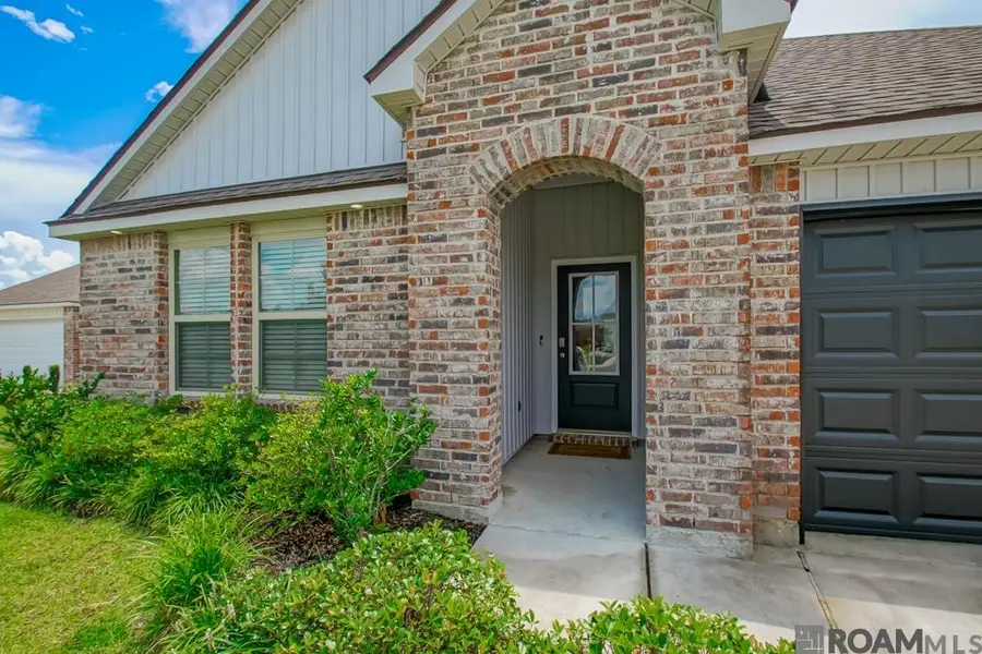35572 Grovemont Dr, Denham Springs, LA 70706 - #2