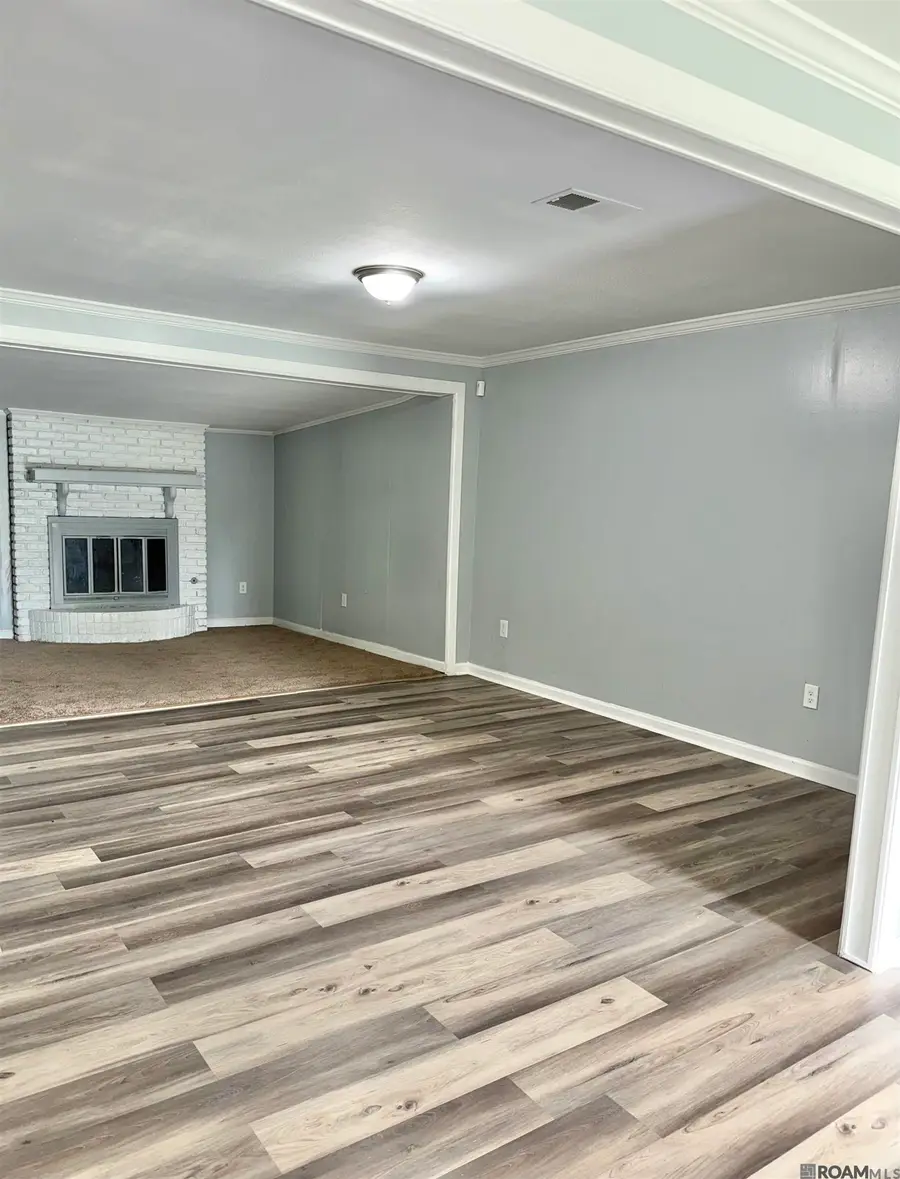11893 Catalpa St, Baton Rouge, LA 70815 - #2
