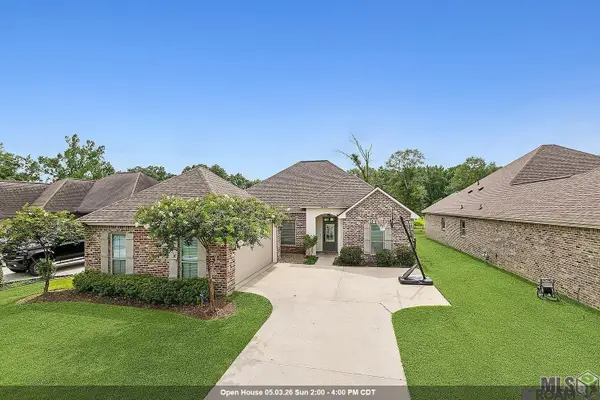 11343 Oak Run Dr, Geismar, LA 70734
