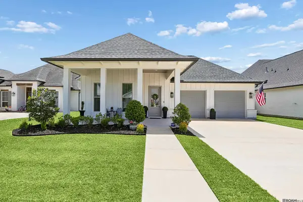 38177 Sweet Briar Dr, Prairieville, LA 70769