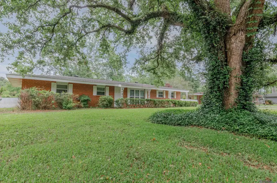 6674 Thelmadale Dr, Central, LA 70739 - #2