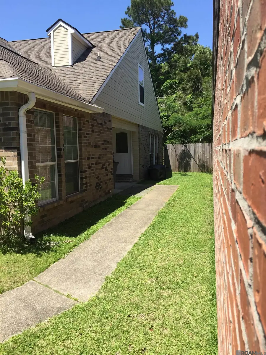 16435 Crepemyrtle Dr, Baton Rouge, LA 70817 - #2