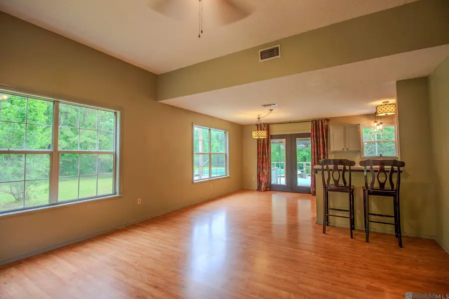 11197 N Wakefield Dr, Saint Francisville, LA 70775 - #2