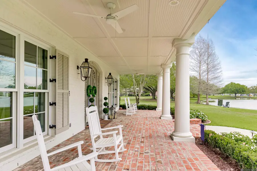 2636 Laurel Lakes Ave, Baton Rouge, LA 70820 - #2