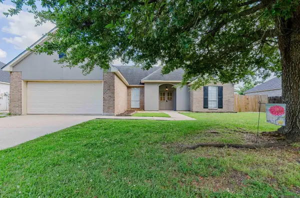 36447 Crestway Ave, Prairieville, LA 70769