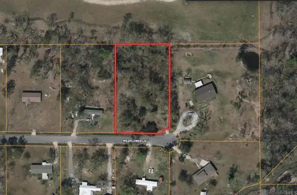 360 Wildflower Ln, Lake Charles, LA 70611