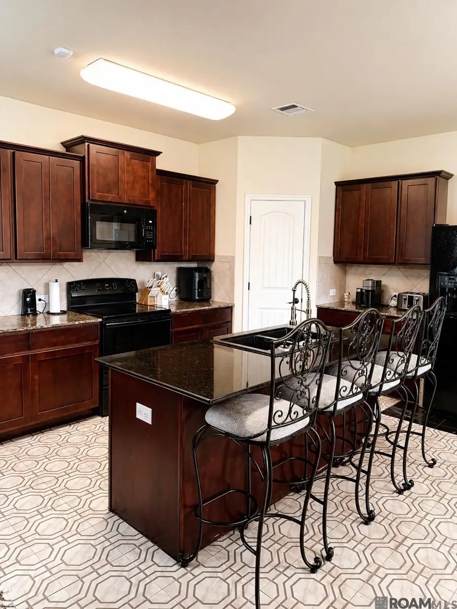 23426 Conifer Dr, Denham Springs, LA 70726 - #2