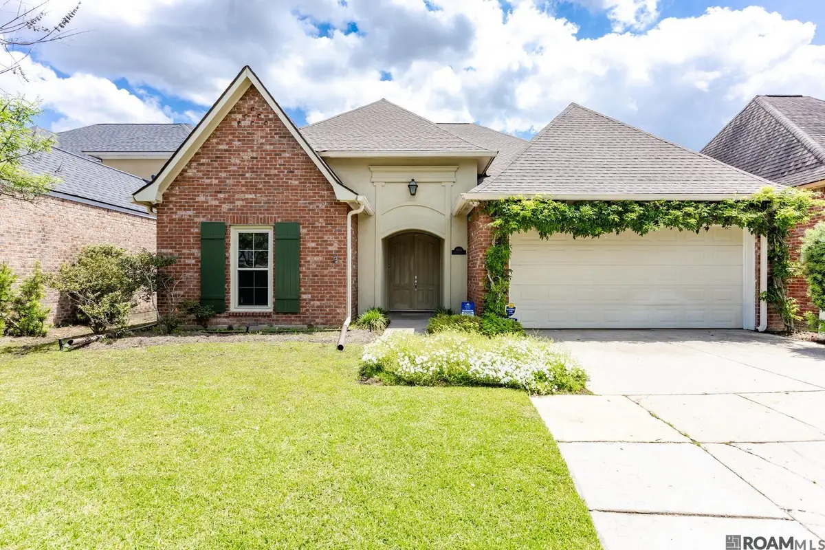 11051 Shoreline Dr, Baton Rouge, LA 70809 - #1