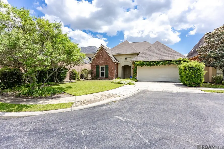 11051 Shoreline Dr, Baton Rouge, LA 70809 - #2
