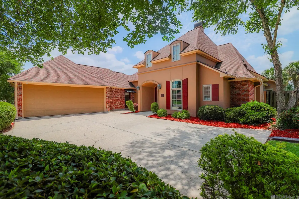 18436 Lake Stream Dr, Greenwell Springs, LA 70739 - #1