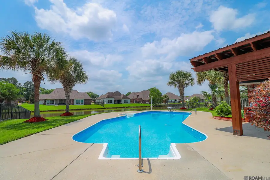 18436 Lake Stream Dr, Greenwell Springs, LA 70739 - #3