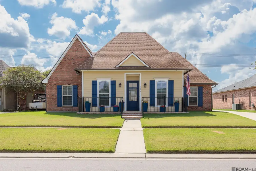 2034 Pointe South Dr, Zachary, LA 70791 - #2