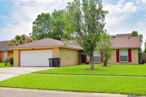 13618 Chalmette Ave, Baton Rouge, LA 70810