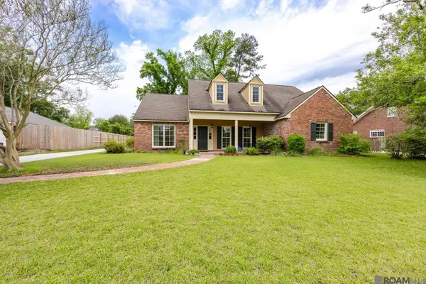 317 W Woodstone Ct, Baton Rouge, LA 70808