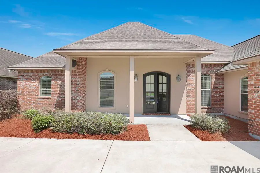 38082 Timber Trace Ct, Prairieville, LA 70769 - #2