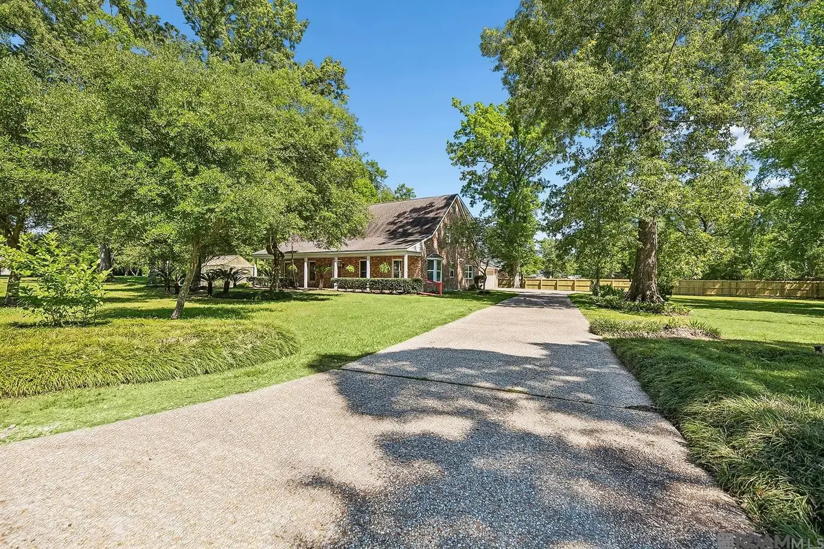 37209 Manchac Ln, Prairieville, LA 70769 - #1