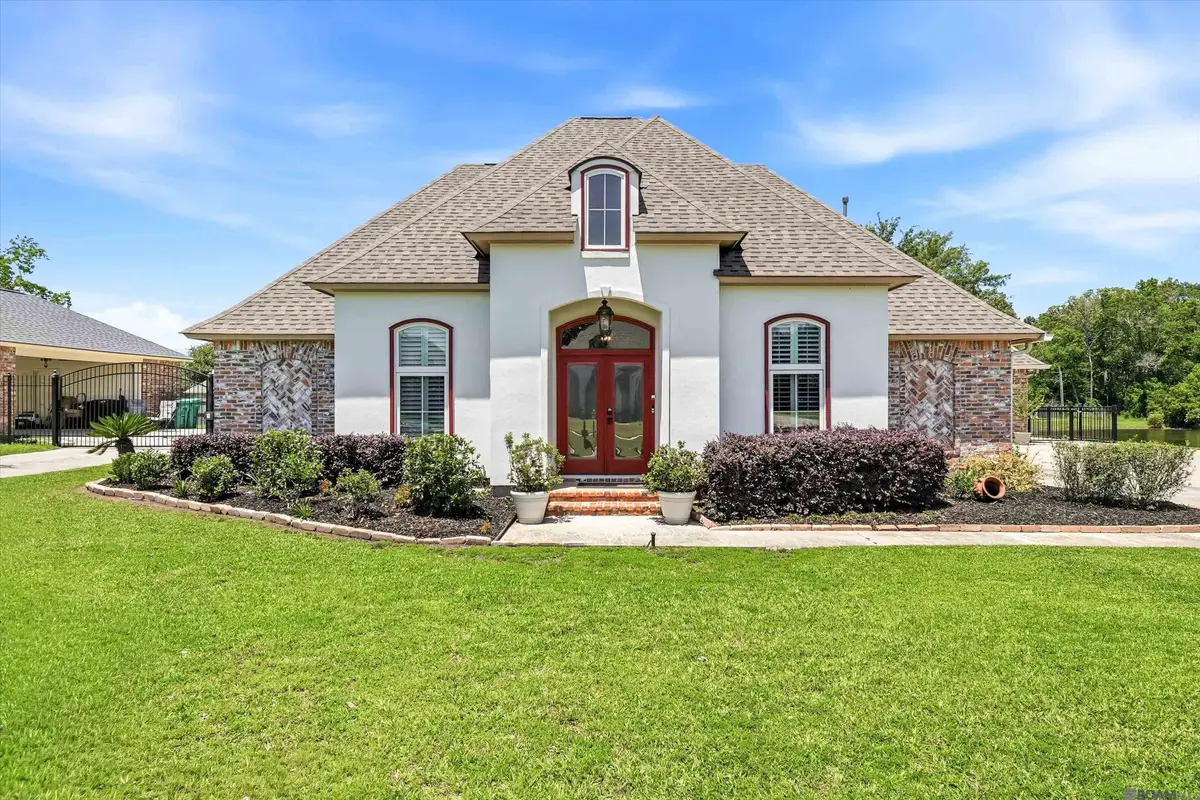 2095 High Point Dr, Zachary, LA 70791 - #1