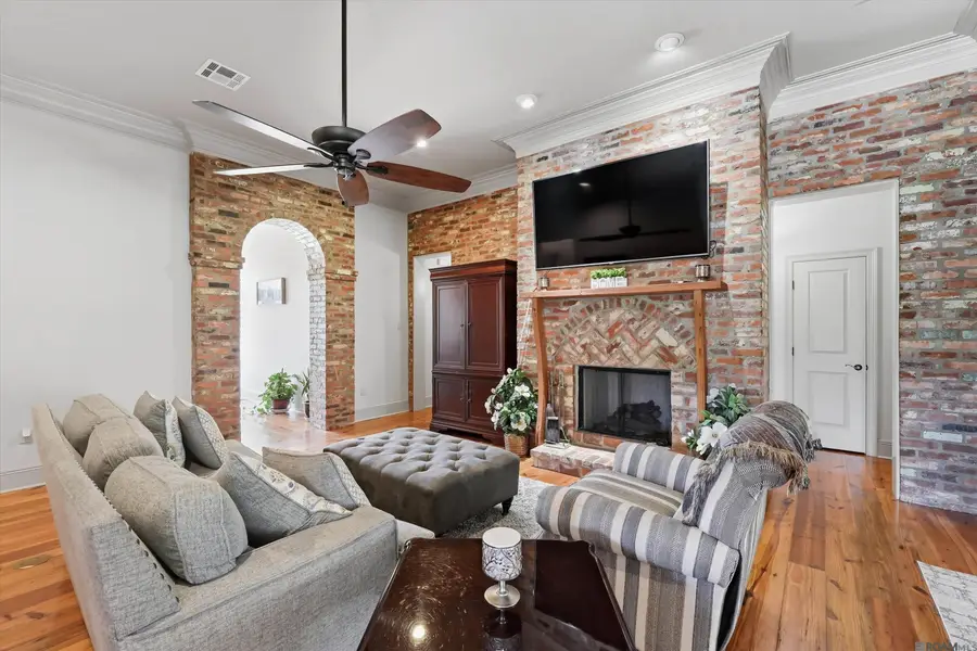 2095 High Point Dr, Zachary, LA 70791 - #3
