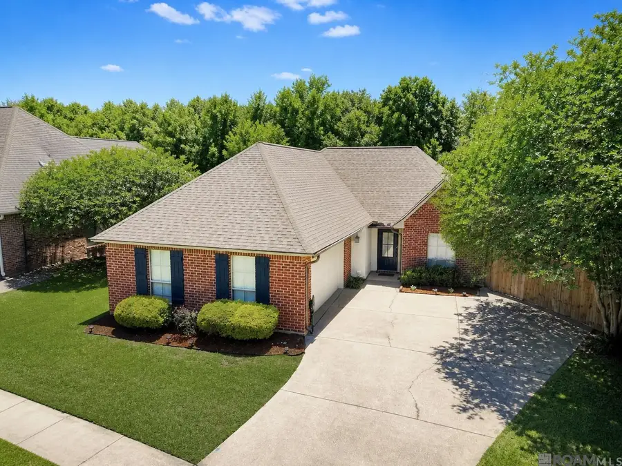18440 Three Bars Dr, Baton Rouge, LA 70817 - #2