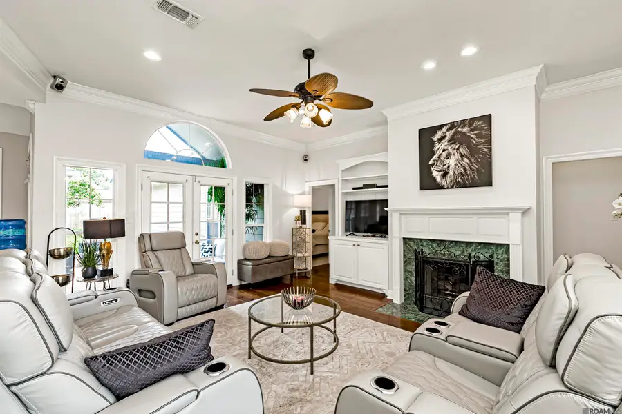 17371 Lake Azalea Dr, Baton Rouge, LA 70817 - #3