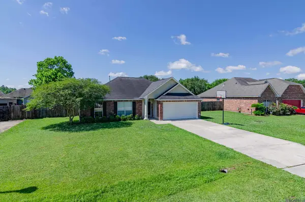 9890 Asheville Dr, Denham Springs, LA 70706