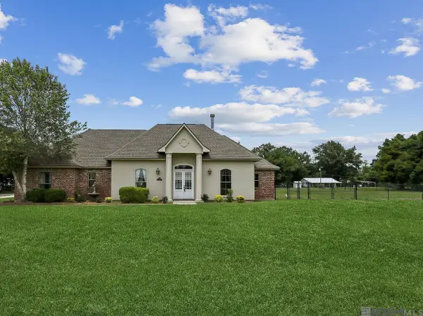 36506 C Braud Rd, Prairieville, LA 70769