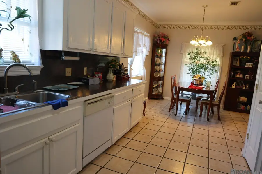 11396 Glenda Dr, Baton Rouge, LA 70815 - #2