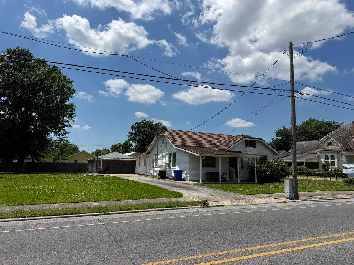 906 Jackson St, Thibodaux, LA 70301 - #1
