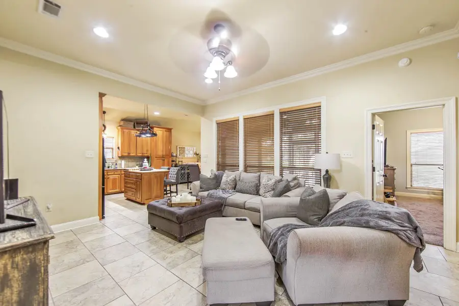 161 Lake Accardo Avenue, Thibodaux, LA 70301 - #3