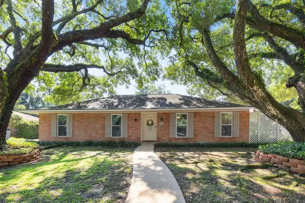 348 Chippenham Dr, Baton Rouge, LA 70808
