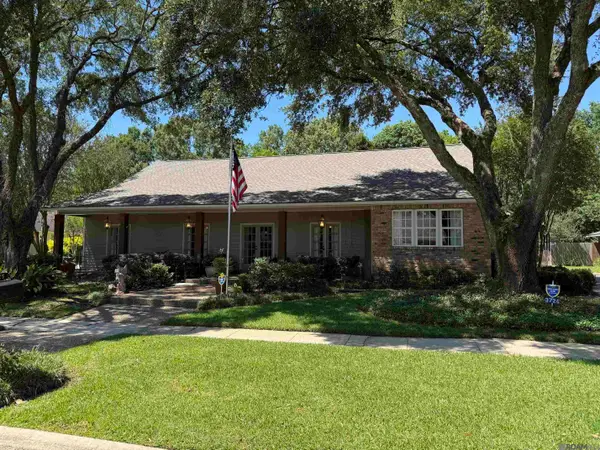 3724 Lake Laberge Ct, Baton Rouge, LA 70816