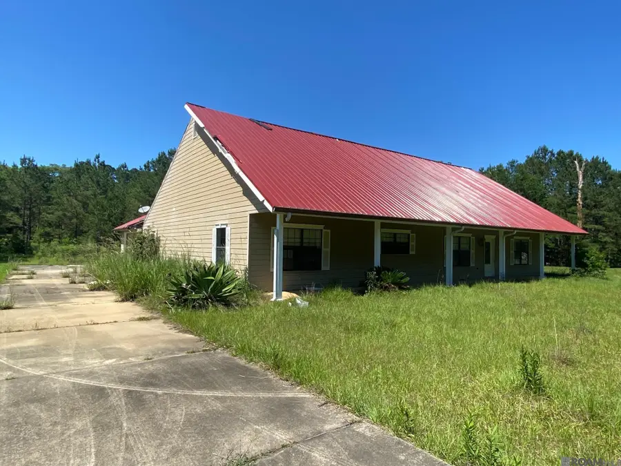 8945 Peterson Rd, Saint Francisville, LA 70775 - #3