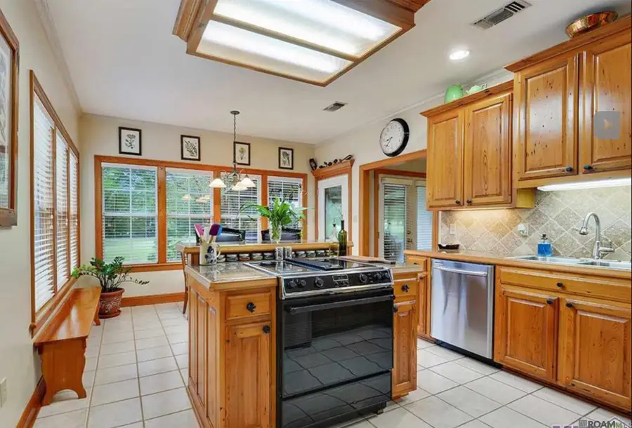 7418 Hillside Dr, Clinton, LA 70722 - #2