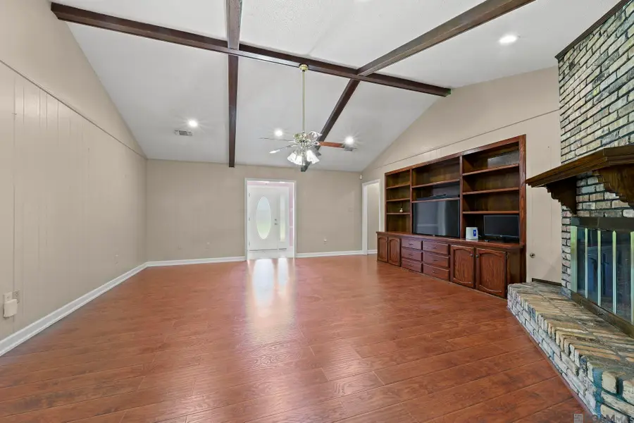 4910 Woodlyn Dr, Baton Rouge, LA 70816 - #3